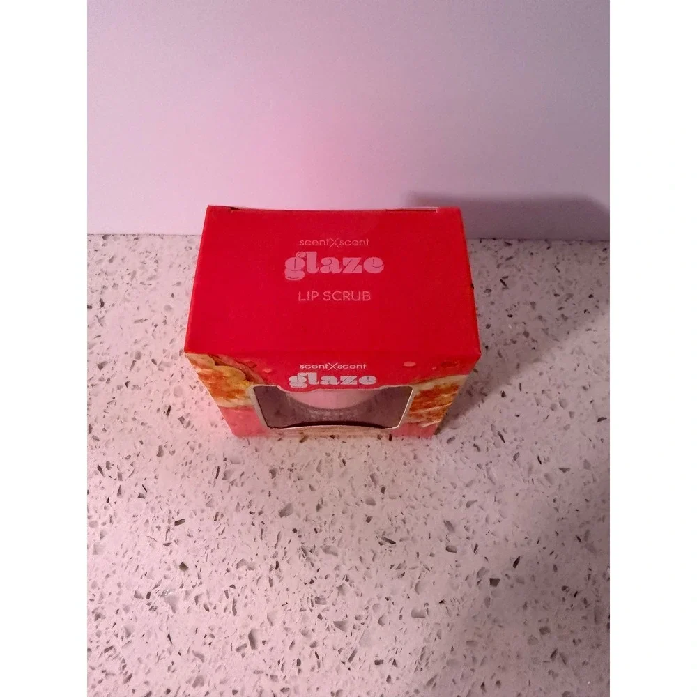 ScentXscent glaze lip